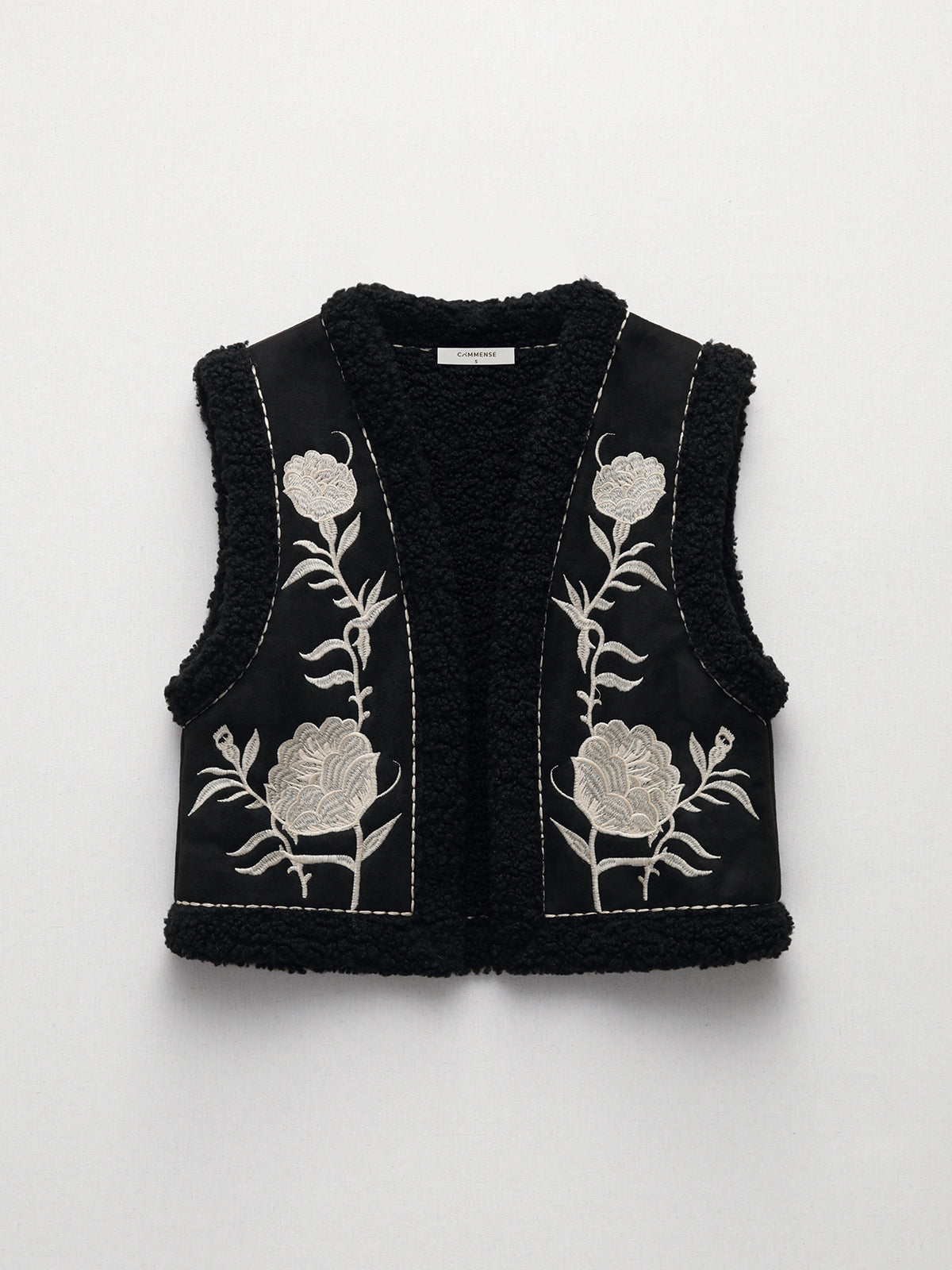 Fleece Embroideried Floral Vest